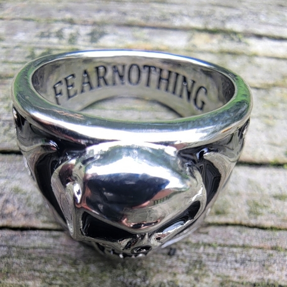 Fear Nothing  Skeleton Ring.  Size 8 - Picture 1 of 5